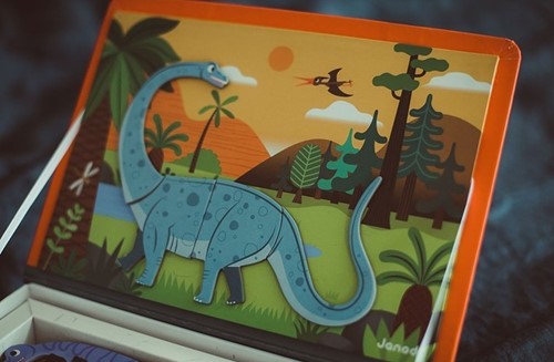 Janod Magnetyczna układanka Dinozaury Magnetibook