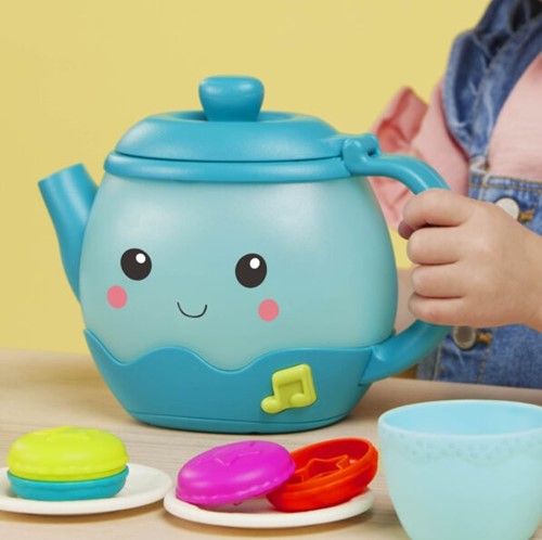 B. Toys UZYCZNY serwis do herbaty do zabawy w przyjęcie z lalkami
