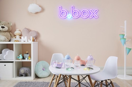 B. Box Innowacyjny bidon ze słomką Boysenberry