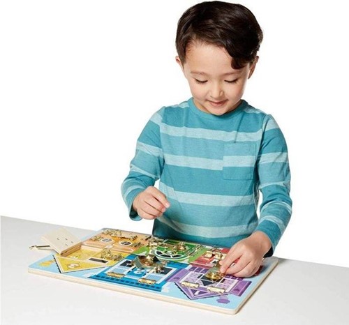 Melissa & Doug tablica manipulacyjna z zatrzaskami