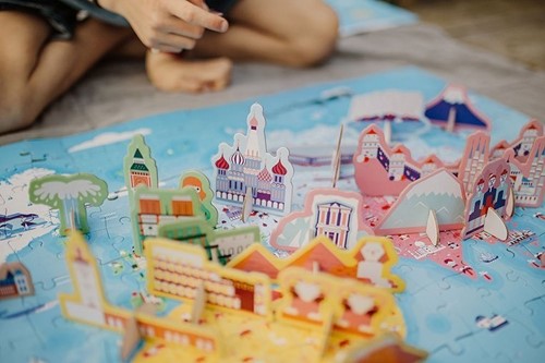 Janod Puzzle edukacyjne z figurkami 3D Cuda świata